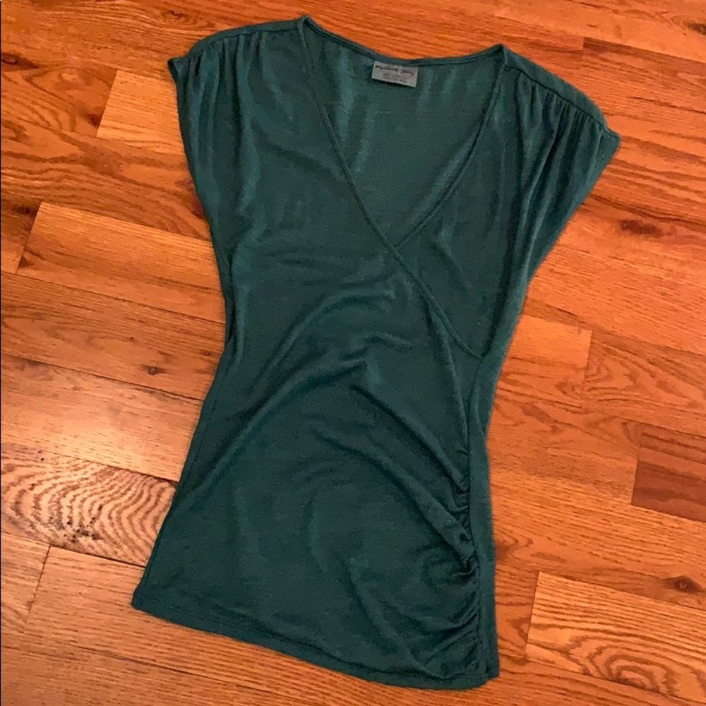 Michael Stars Surplus Green Sheen Top EUC One Size
